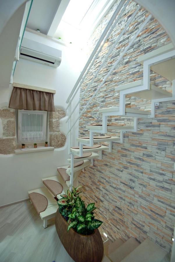 Apartment Sanjin With Sea View Baška Exteriör bild